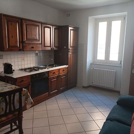 Casa Blu Jasmine Apartment Gargnano Ruang foto