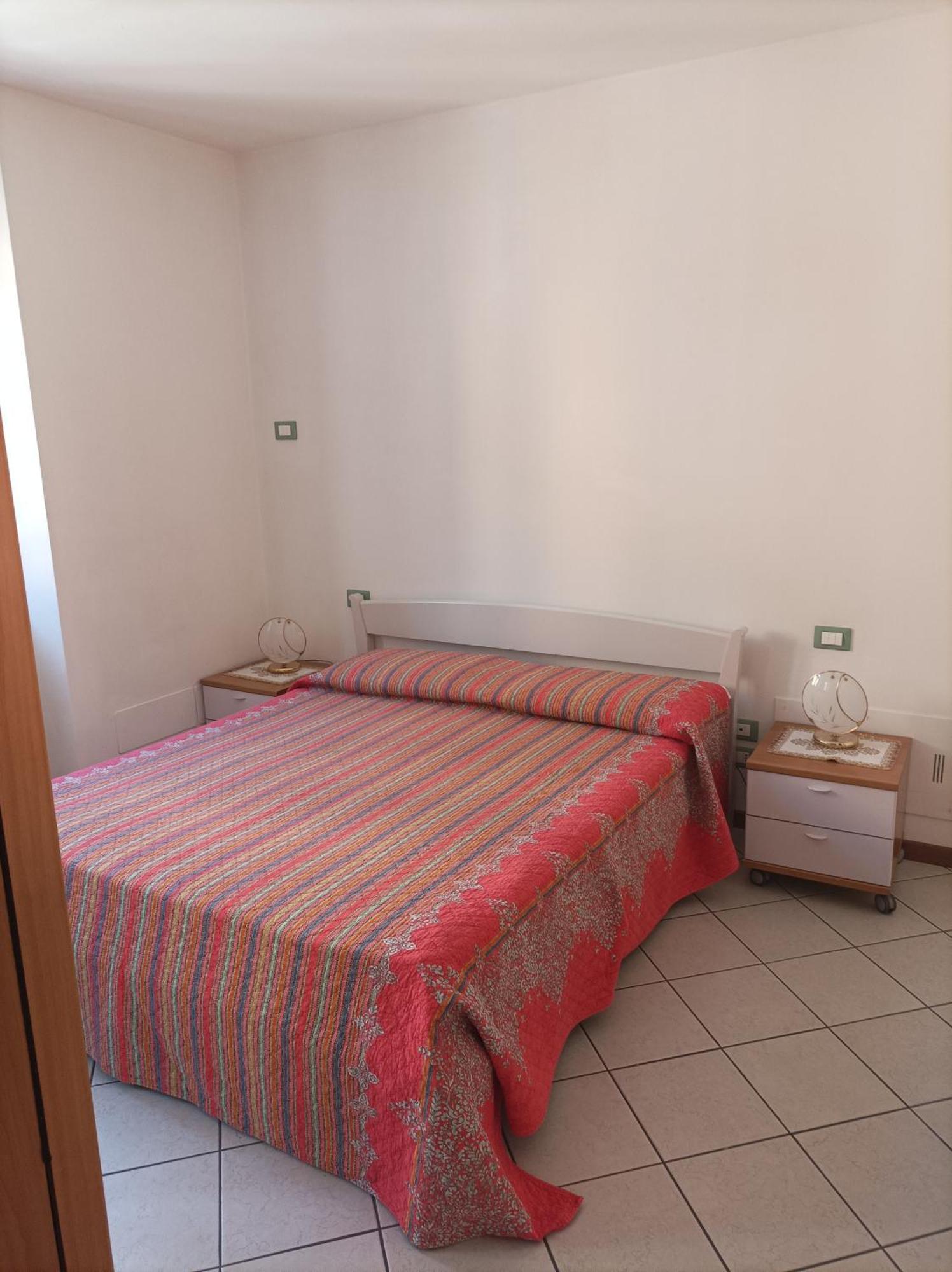 Casa Blu Jasmine Apartment Gargnano Bagian luar foto
